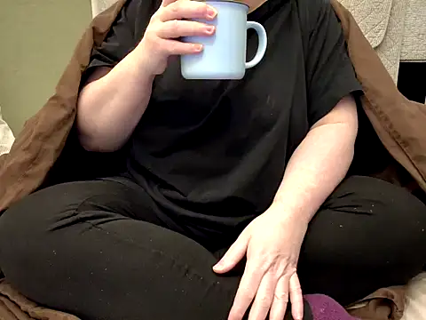 MarthaBriest online show from 04-03-26, 04:08