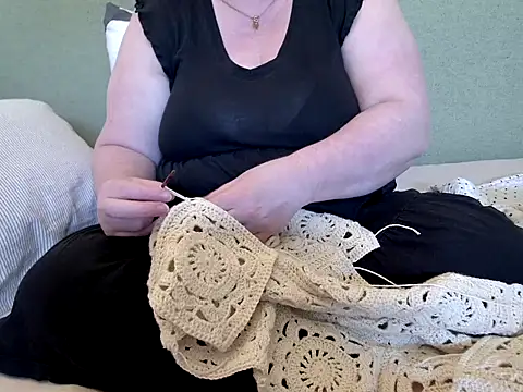 MarthaBriest online show from 07-24-26, 03:41