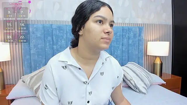 Snapshot of pretty_sunlight_ chatting on 10-26-25, 02:01 pretty sunlight online show from 10-26-25, 02:01