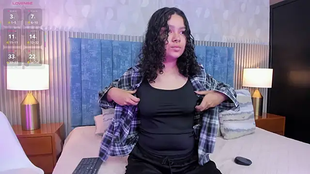 Snapshot of pretty_sunlight_ chatting on 01-09-26, 01:23 pretty sunlight online show from 01-09-26, 01:23