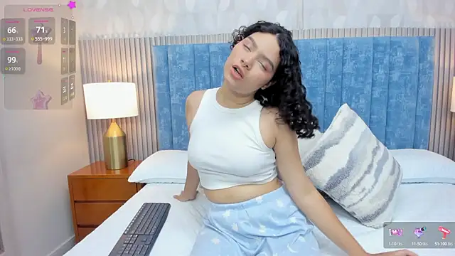 pretty sunlight  online show from 10-21-25, 01:38