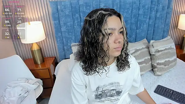 Snapshot of pretty_sunlight_ chatting on 02-21-26, 01:29 pretty sunlight online show from 02-21-26, 01:29