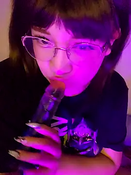 m0ondolly online show from 12-23-25, 06:45