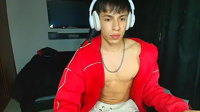 Snapshot of strong_jack chatting on 05-17-26, 05:40 strong jack online show from 05-17-26, 05:40