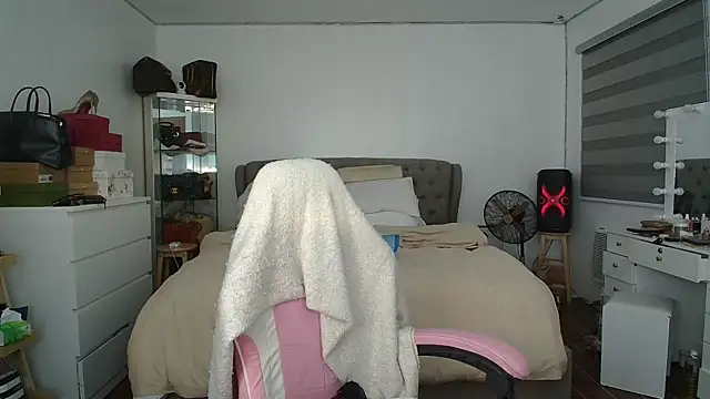 aya saki online show from 10-16-25, 11:07