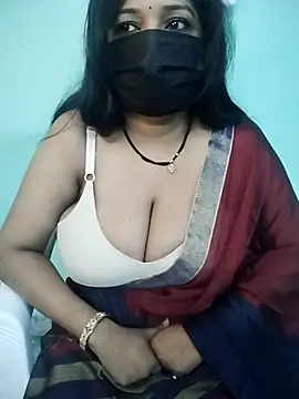 Snapshot of Deepa_09 chatting on 11-16-25, 05:45 Deepa 09 online show from 11-16-25, 05:45