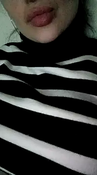 Snapshot of YuliannaFox chatting on 02-10-25, 02:16 YuliannaFox online show from 02-10-25, 02:16