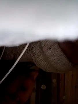 Snapshot of YuliannaFox chatting on 02-08-25, 06:44 YuliannaFox online show from 02-08-25, 06:44