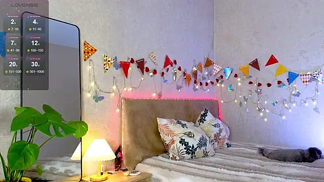 lavenderluxe online show from 11-17-25, 11:58