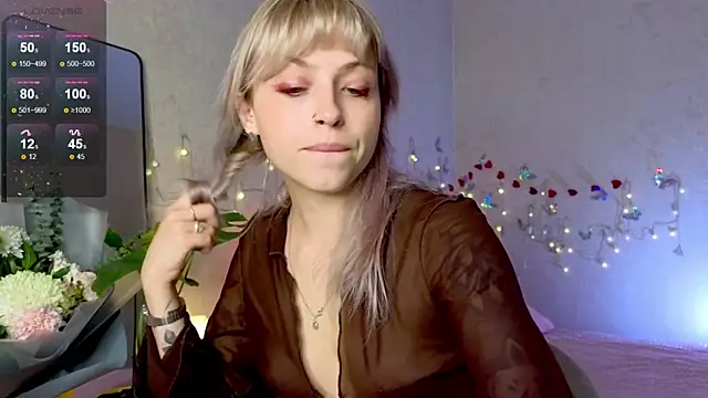 Snapshot of lavenderluxe chatting on 09-13-25, 09:31 lavenderluxe online show from 09-13-25, 09:31
