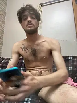 Snapshot of Tomito14 chatting on 10-12-25, 07:21 Tomito14 online show from 10-12-25, 07:21