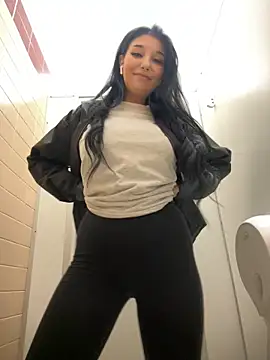 Tisha Busty online show from 09-26-25, 04:14