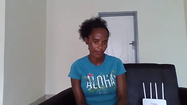 sweets 80 online show from 02-20-26, 06:10