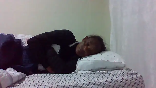 Snapshot of sweets_80 chatting on 06-24-26, 05:00 sweets 80 online show from 06-24-26, 05:00