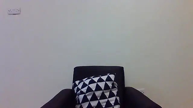Snapshot of sweets_80 chatting on 07-18-26, 04:59 sweets 80 online show from 07-18-26, 04:59