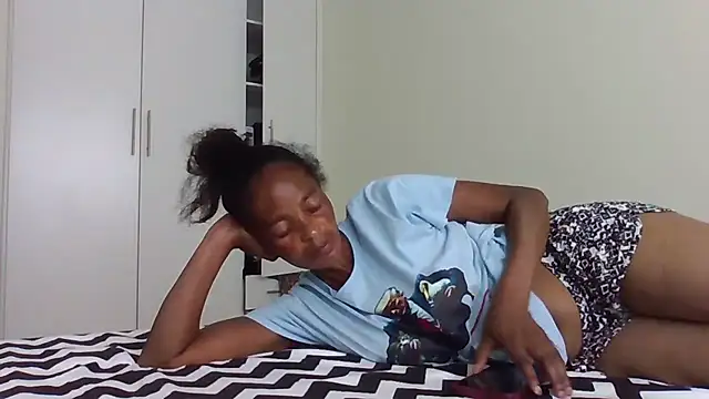 sweets 80 online show from 11-28-25, 12:27