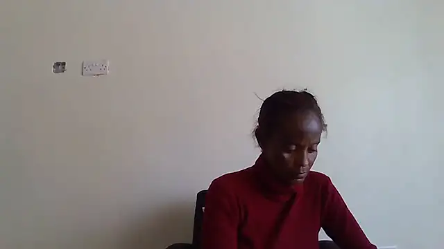 Snapshot of sweets_80 chatting on 06-27-26, 12:44 sweets 80 online show from 06-27-26, 12:44