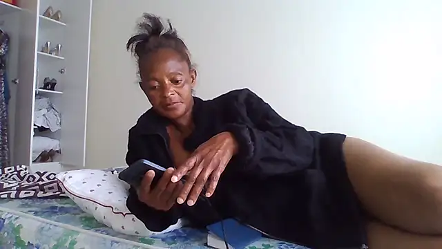 Snapshot of sweets_80 chatting on 07-20-26, 10:39 sweets 80 online show from 07-20-26, 10:39