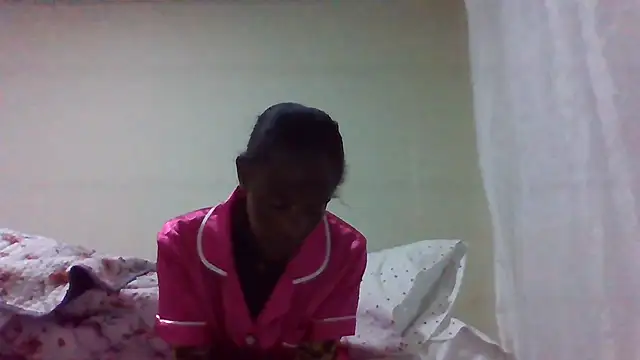Snapshot of sweets_80 chatting on 06-25-26, 04:45 sweets 80 online show from 06-25-26, 04:45