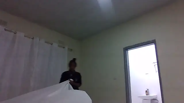 Snapshot of sweets_80 chatting on 07-27-26, 02:40 sweets 80 online show from 07-27-26, 02:40