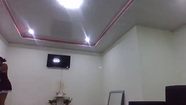 sweets 80 online show from 04-25-26, 02:25