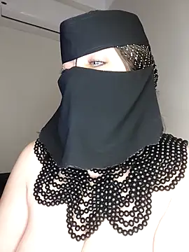 Snapshot of -Arab_milf- chatting on 01-11-25, 02:04 -Arab milf- online show from 01-11-25, 02:04