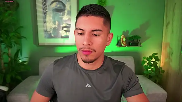 Aaronfox x online show from 03-18-25, 12:39