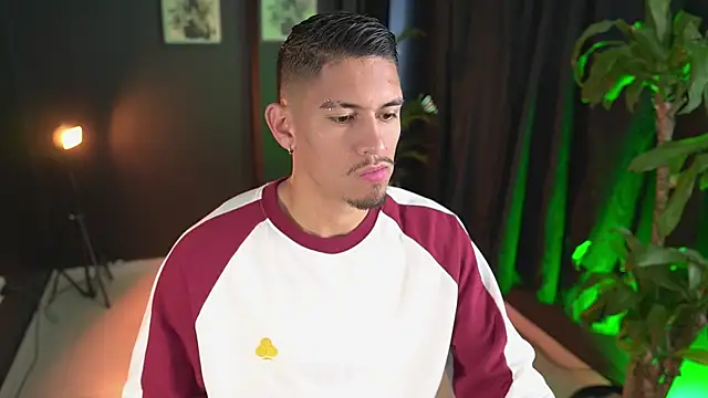 Aaronfox x online show from 04-09-26, 02:45