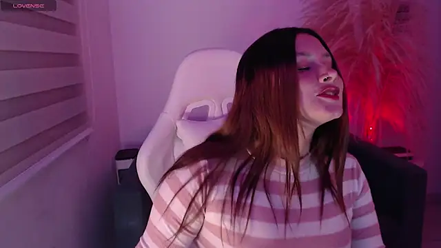 Snapshot of Abby_gaiil chatting on 11-04-25, 10:46 Abby gaiil online show from 11-04-25, 10:46