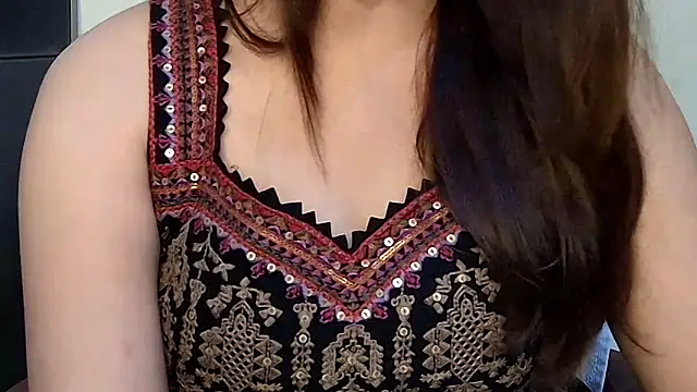 Snapshot of MIss-Naina chatting on 10-25-25, 07:29 MIss-Naina online show from 10-25-25, 07:29