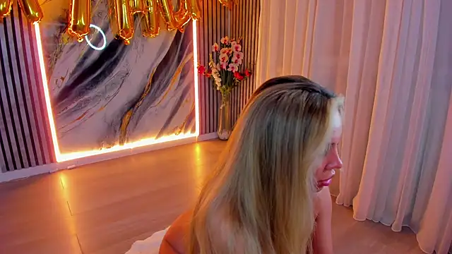 VivienCarter online show from 04-04-26, 02:29