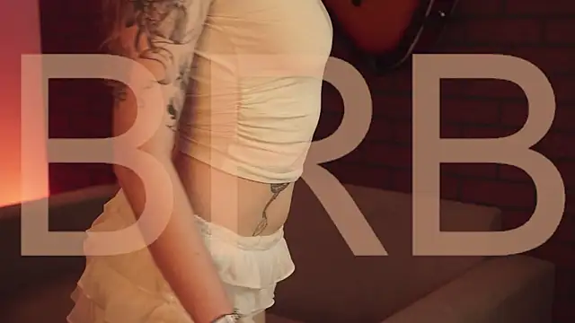 EllieCutes online show from 02-09-26, 06:00