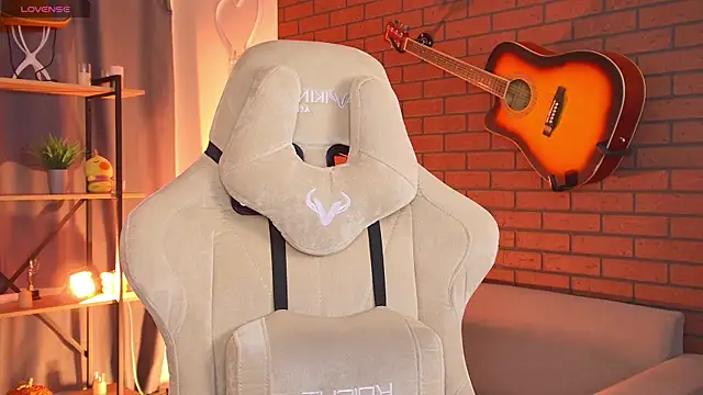 EllieCutes online show from 06-06-26, 08:08