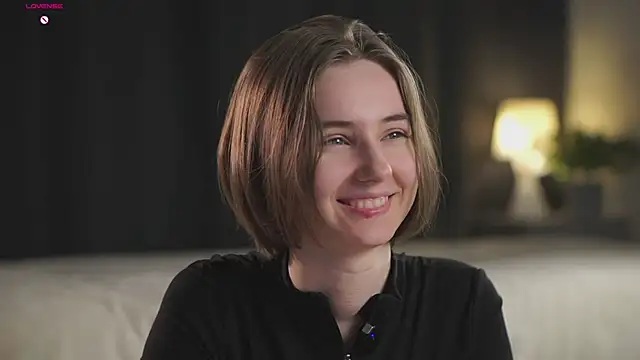 Snapshot of MeghanElson chatting on 02-04-26, 12:44 MeghanElson online show from 02-04-26, 12:44