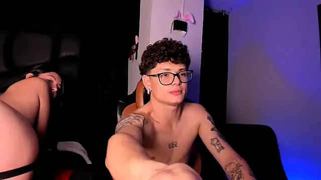 LexieandNate online show from 03-03-25, 09:02