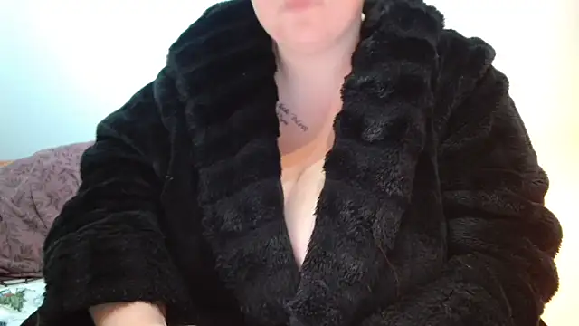 busty-bella1 online show from 01-07-26, 11:37