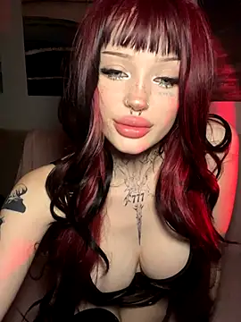 madelinexx online show from 10-28-25, 05:45