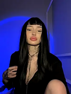 madelinexx online show from 11-13-25, 04:11