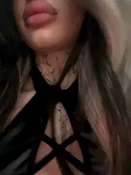 madelinexx online show from 10-25-25, 10:03