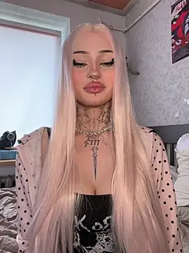 madelinexx online show from 06-12-26, 11:52