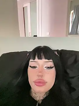 madelinexx online show from 09-15-25, 08:26