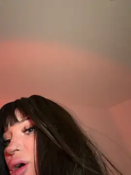 madelinexx online show from 04-21-26, 12:23