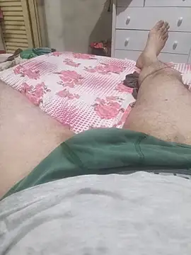 derik272 online show from 04-26-26, 02:58