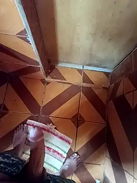 derik272 online show from 02-25-26, 04:29