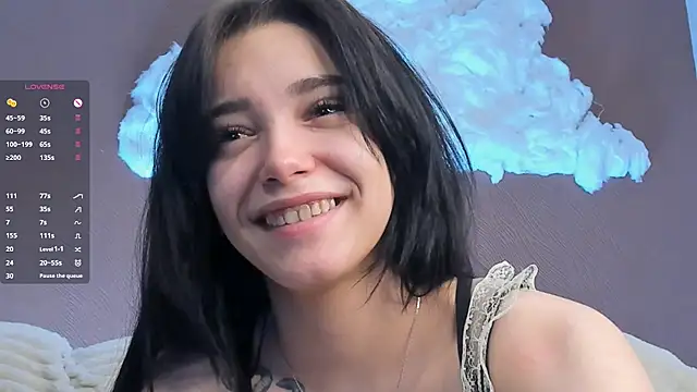 Snapshot of WildaBendell chatting on 03-18-25, 05:33 WildaBendell online show from 03-18-25, 05:33