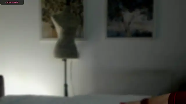 Snapshot of WildaBendell chatting on 03-21-25, 01:23 WildaBendell online show from 03-21-25, 01:23