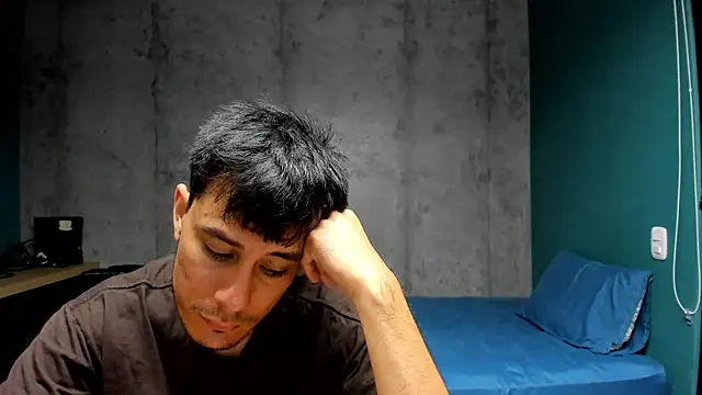 Snapshot of Huge_latin_cock chatting on 03-15-26, 01:12 Huge latin cock online show from 03-15-26, 01:12