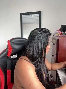 hurren pasha online show from 12-18-24, 07:52