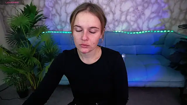 MaribelRiverr  online show from 10-06-25, 05:52