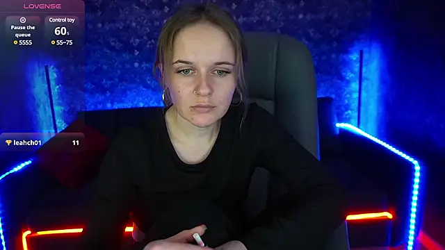 MaribelRiverr  online show from 02-06-25, 09:22